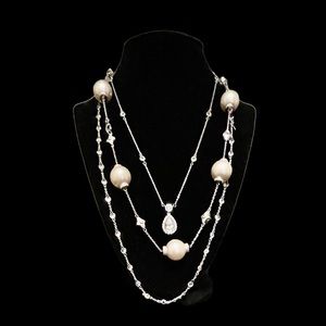 Set of 3 separate necklaces